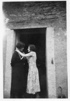 CR402