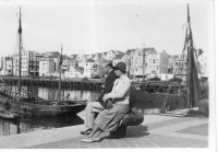 EN889