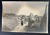 LIV18677