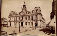 LIV18894