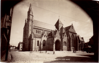 LIV18907