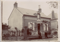 LIV18957