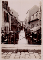 LIV18989