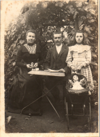 LIV19010