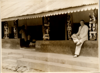 LIV19438